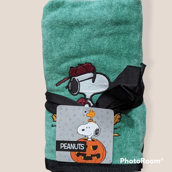 Peanuts Bath Peanuts Snoopy Hand Towels New Wt Poshmark